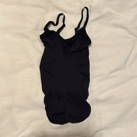Skims Seamless Sculpt Brief Bodysuit (S/M) - Picture 2 of 5